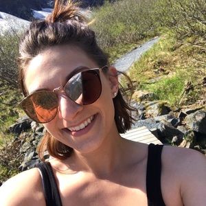 Meet your Posher, Jacey